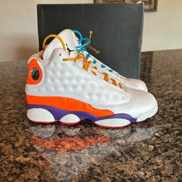 Air Jordan 13 Retro Colorful Sneakers EUC 6Y big kid - Picture 5 of 14